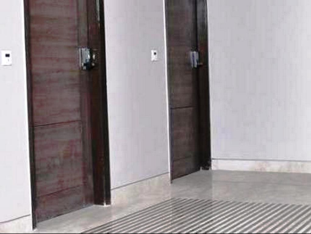 Fabexpress Lotus Palace New Delhi Exterior photo