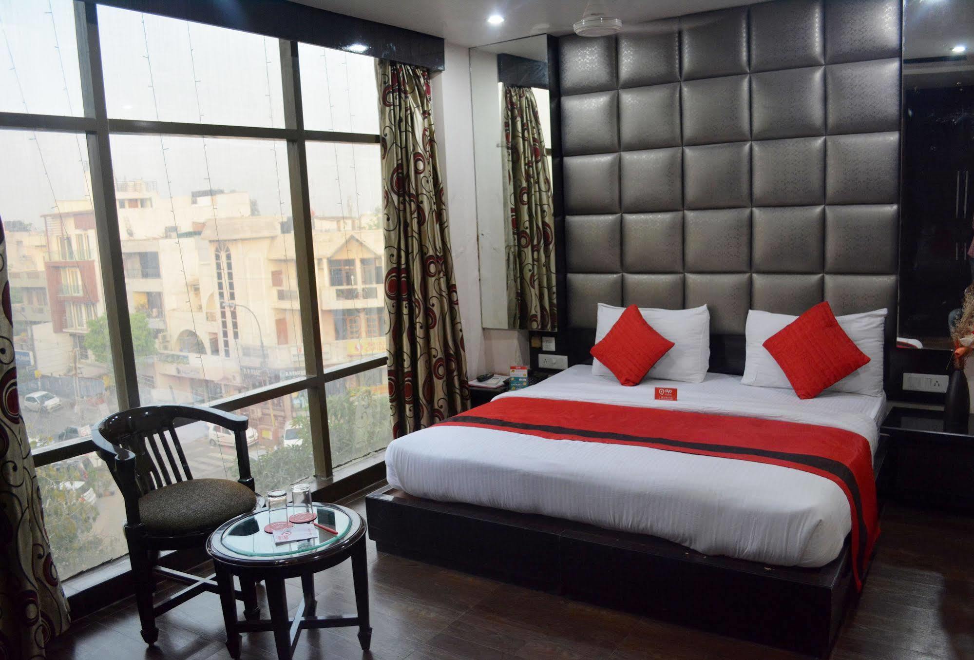 Fabexpress Lotus Palace New Delhi Exterior photo