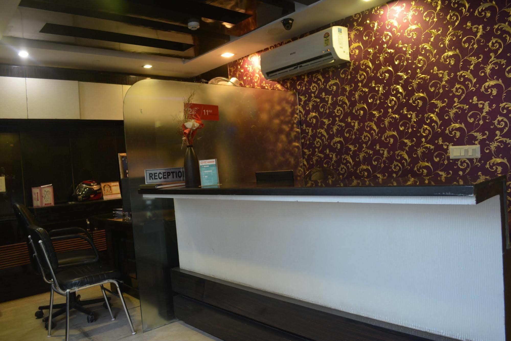 Fabexpress Lotus Palace New Delhi Exterior photo